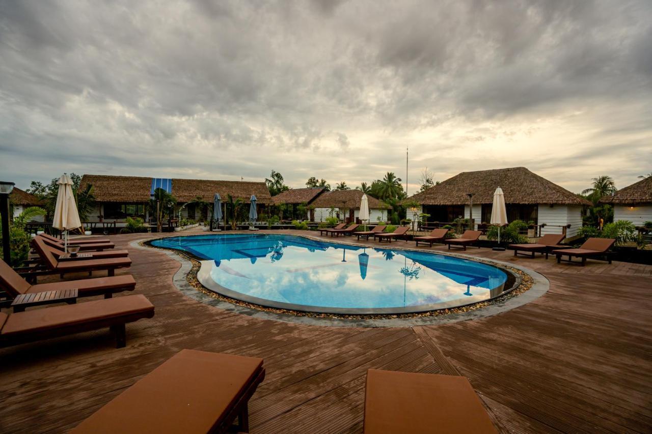 Good Time Relax Resort Kampot Eksteriør billede